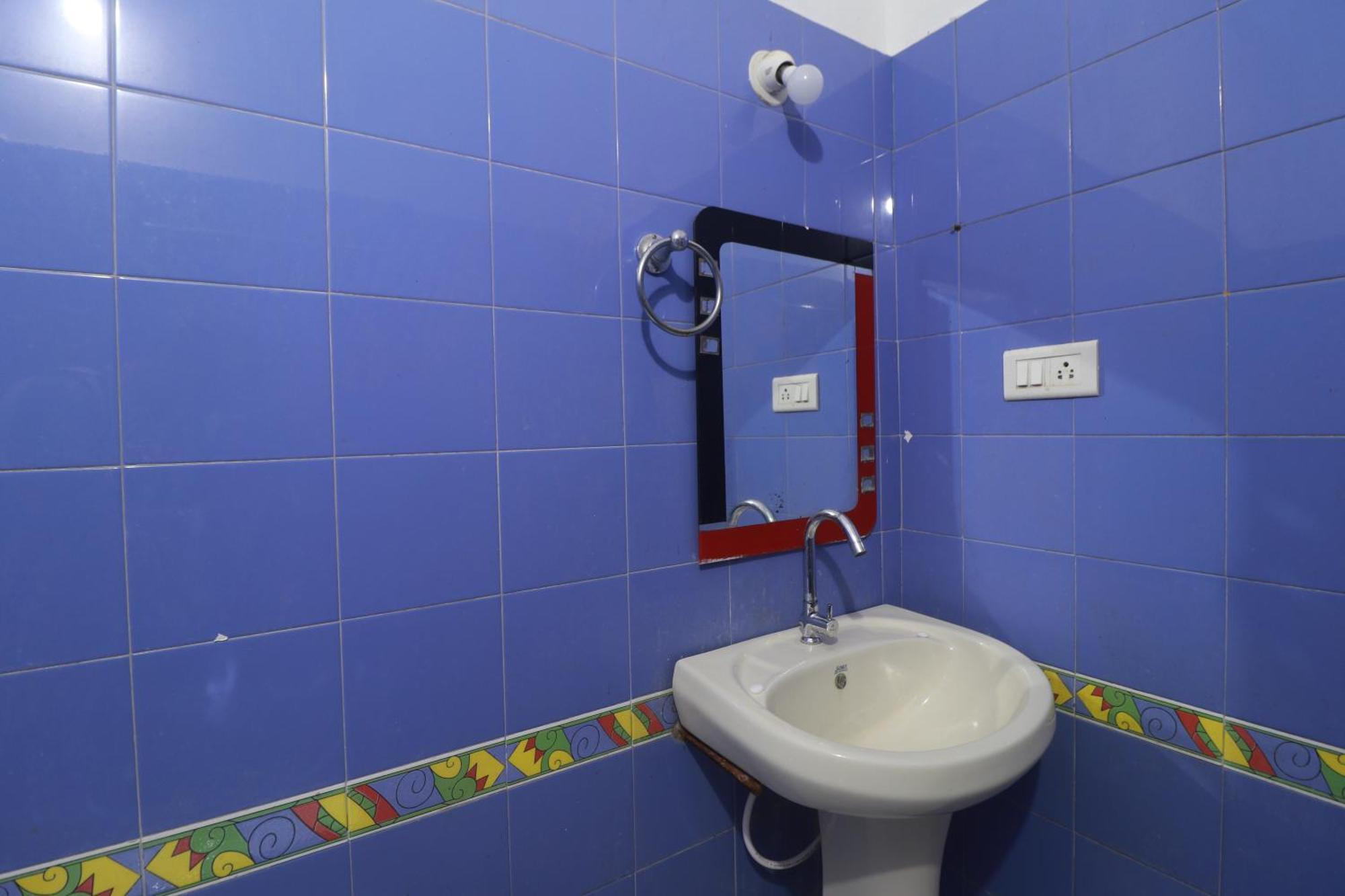 Flintstone Home Kushalnagar Luaran gambar
