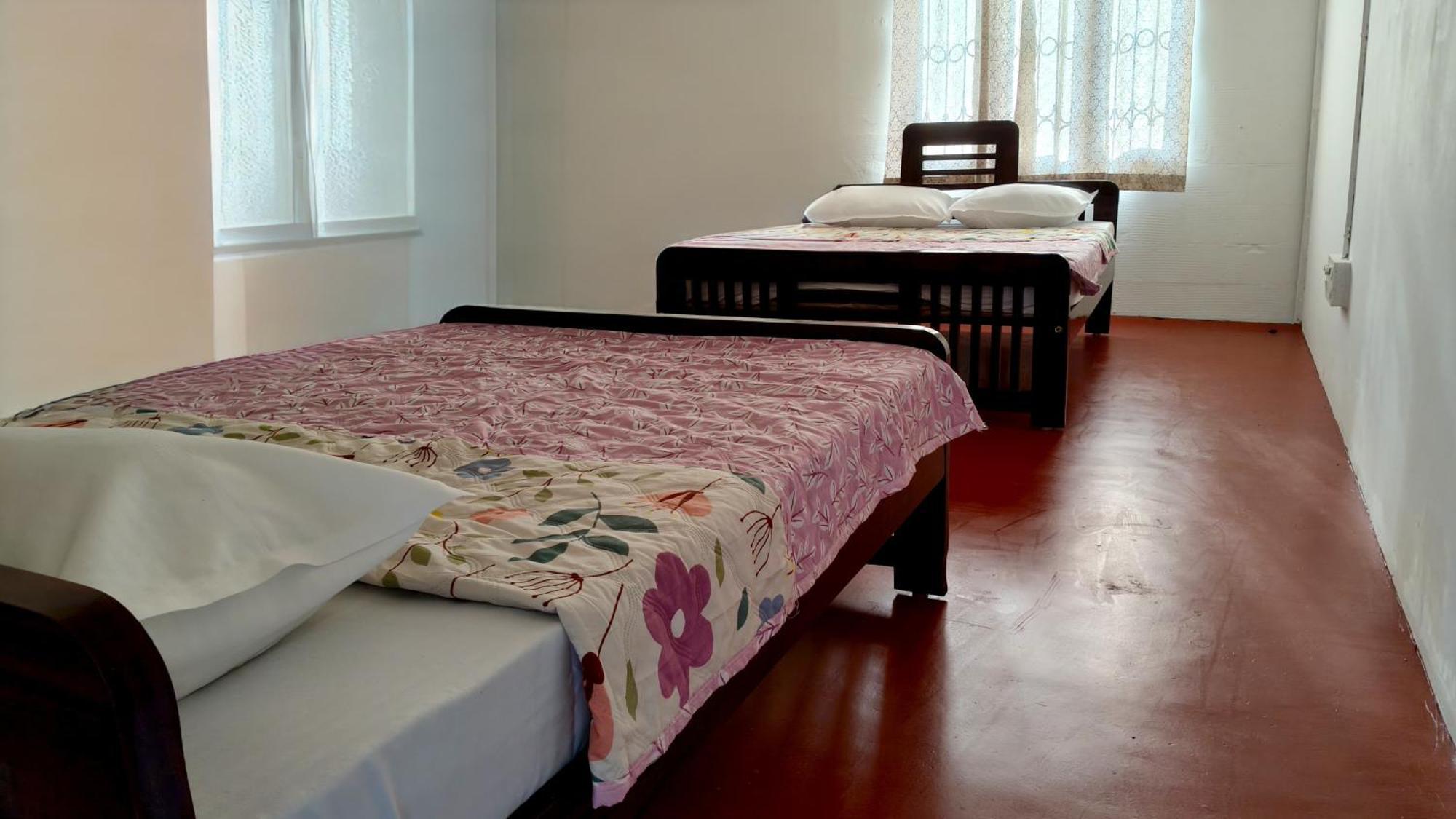 Flintstone Home Kushalnagar Luaran gambar